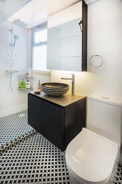 BLK 116A Jalan Tenteram_BathRoom_01.jpg