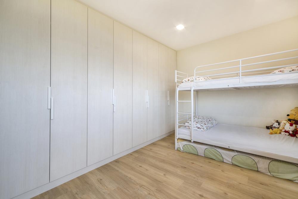 common bedroom.jpg