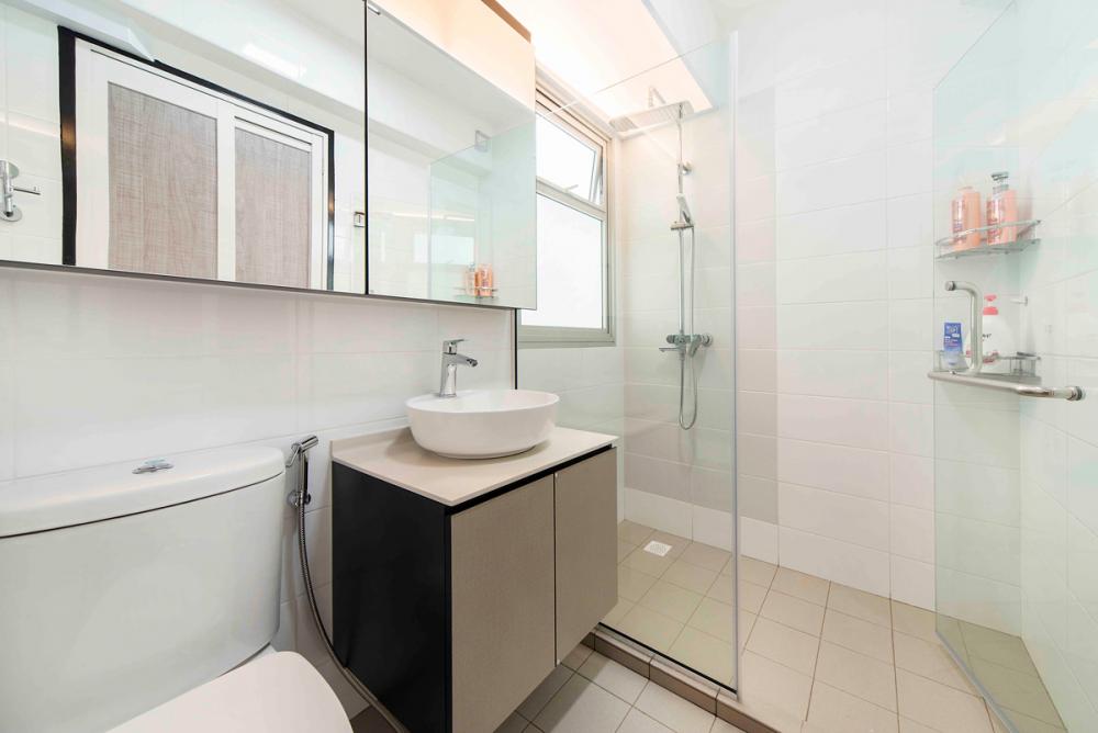 BLK-117A-JalanTenteram_Bathroom_02.jpg