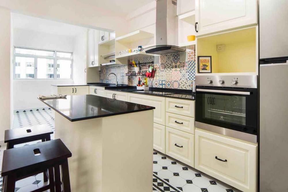 BLK-271-TampinesStreet21_Kitchen_01.jpg