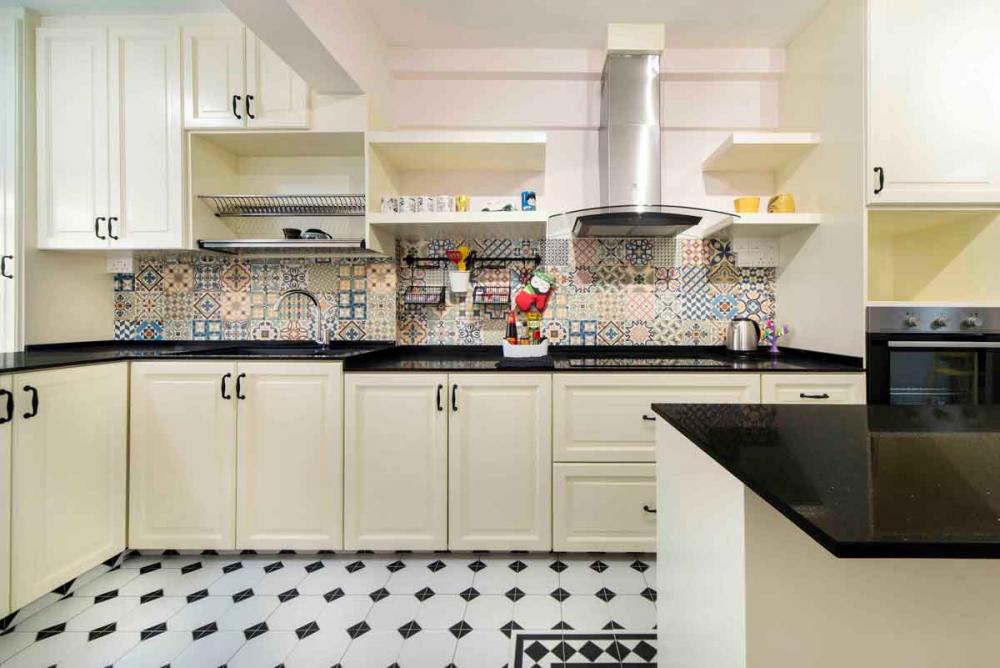 BLK-271-TampinesStreet21_Kitchen_06.jpg