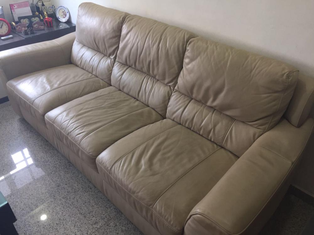 beige_sofa.jpeg