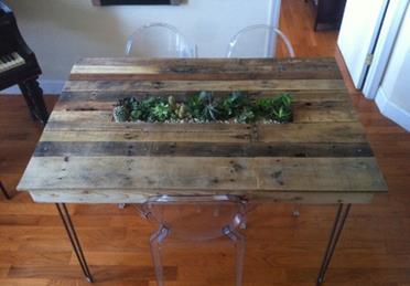 image for Custom Vintage Furniture With Old Pallets