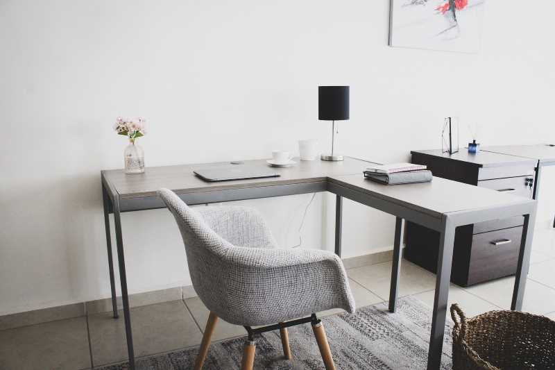 The Home Office: 5 Factors For Creating A Comfortable Place For Productive Work